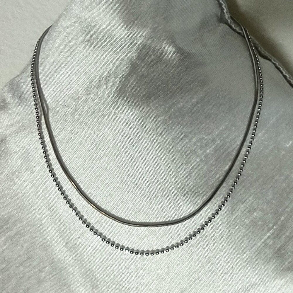 Silver short chain necklaces set